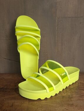 EUC Reef Vista High Energy Sandal Women's sz 10 Yellow Platform Slip On Slide
